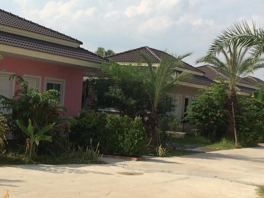 Nadee Resort Udon Thani Zewnętrze zdjęcie